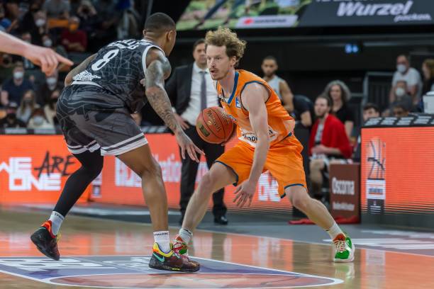 探讨球星琼 探讨球星琼