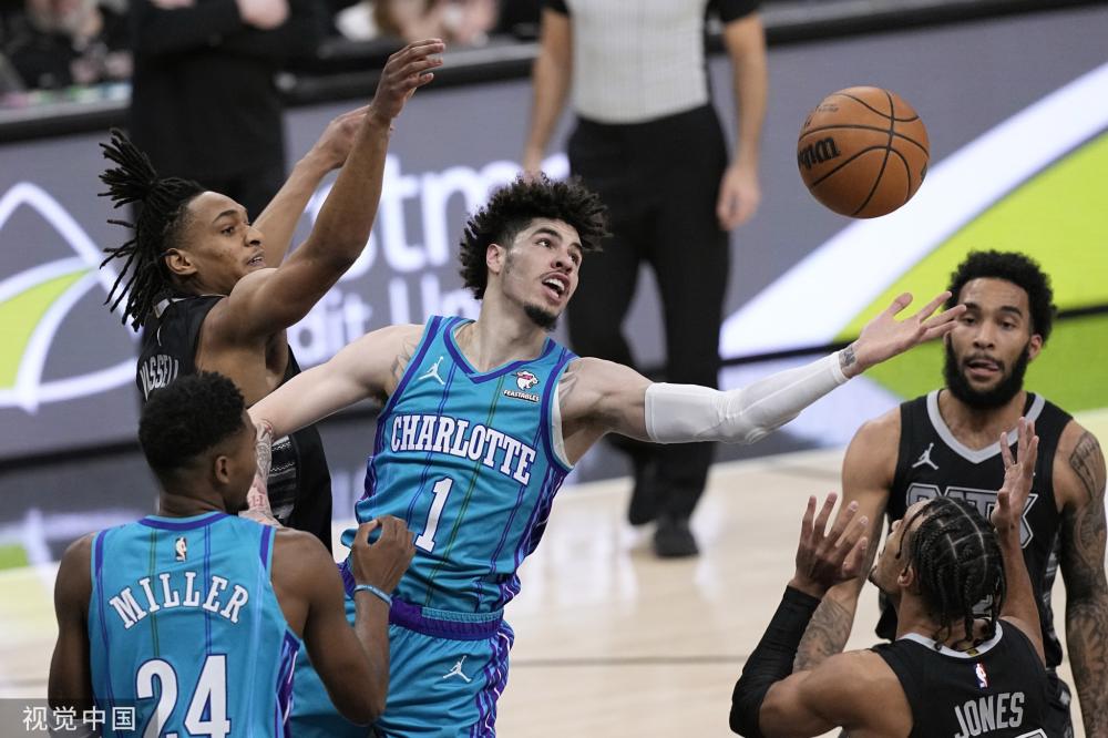 在足球界 在足球界