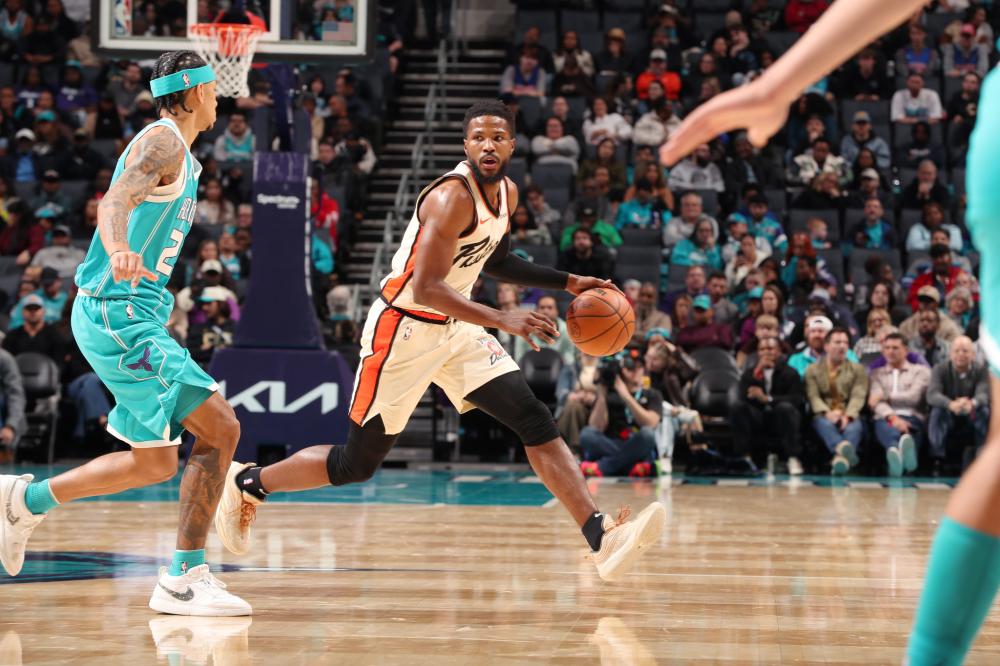 尝试与萨内 尝试与萨内