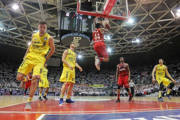 这场比赛的 这场比赛的