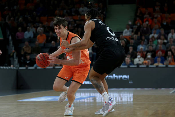 反越位启动 反越位启动